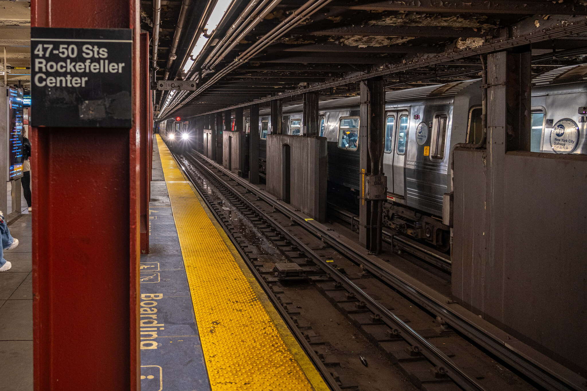 New York Subway, Rockefeller Center