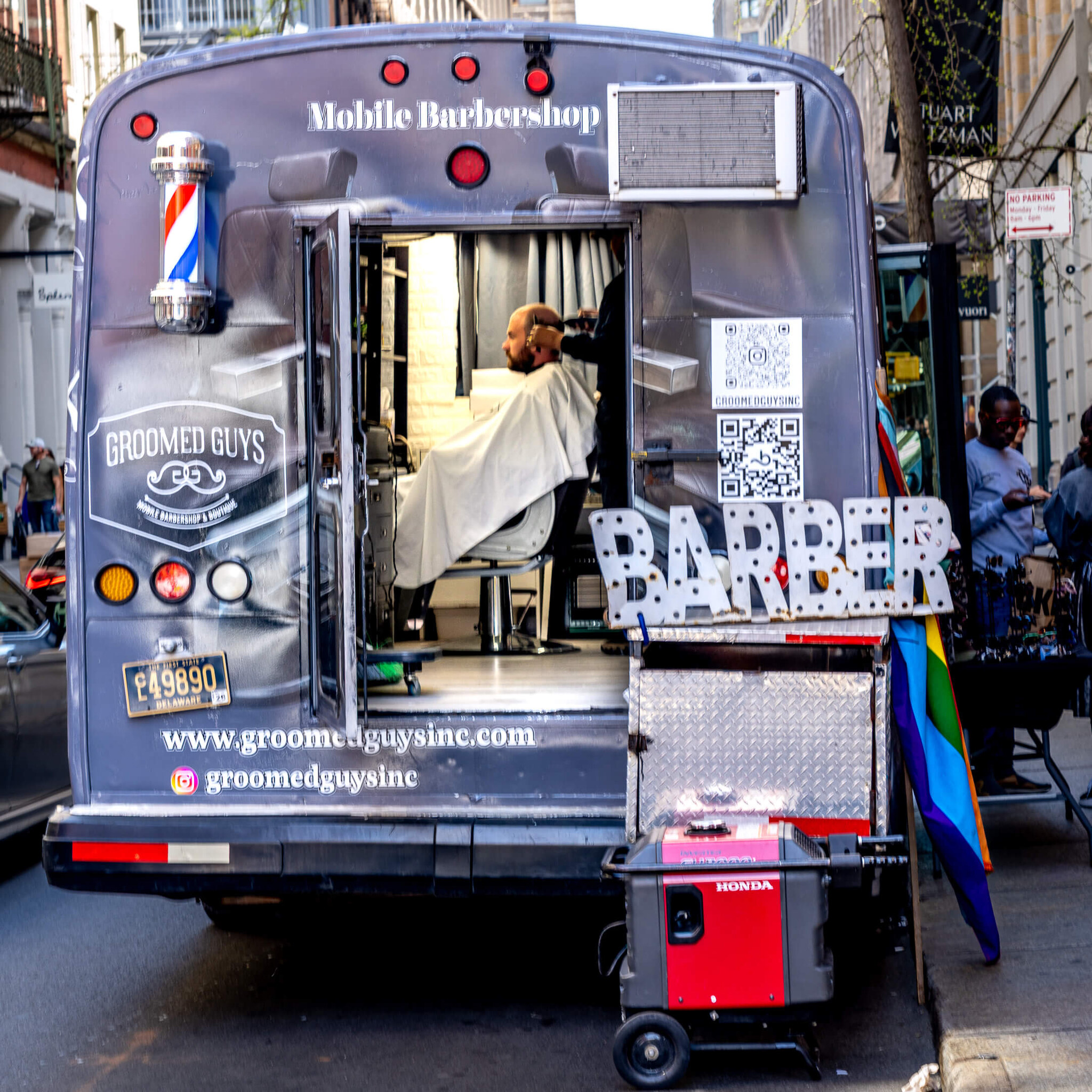 Mobile Barbershop on the Street